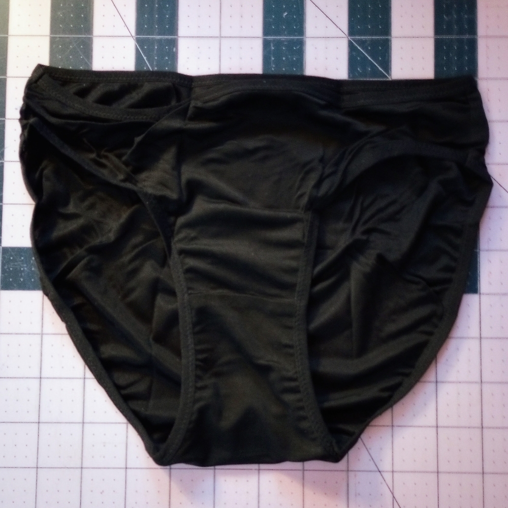 100% silk ladies panties Med or US 6